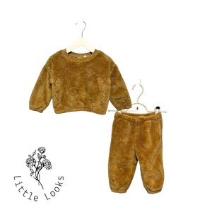 ⭐️ 5/$30 Gap Kids Teddy Matching Set size 12-18 Months